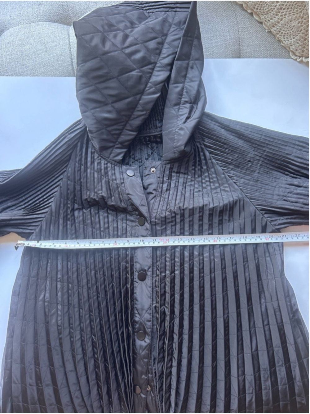 Pleated Hooded Swing Coat Black One Size - Picture 11 of 12